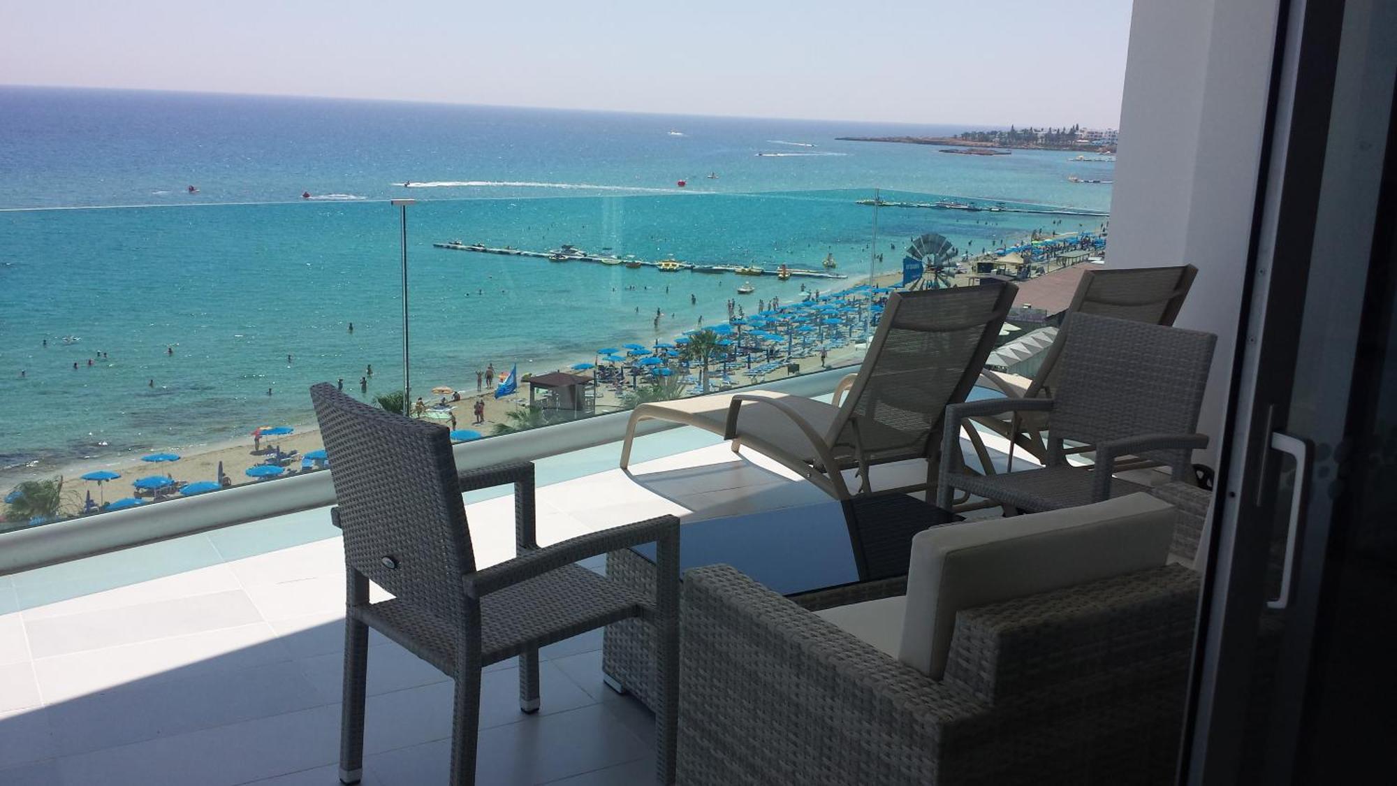 Suite con 1 Camera da Letto e Vista Mare